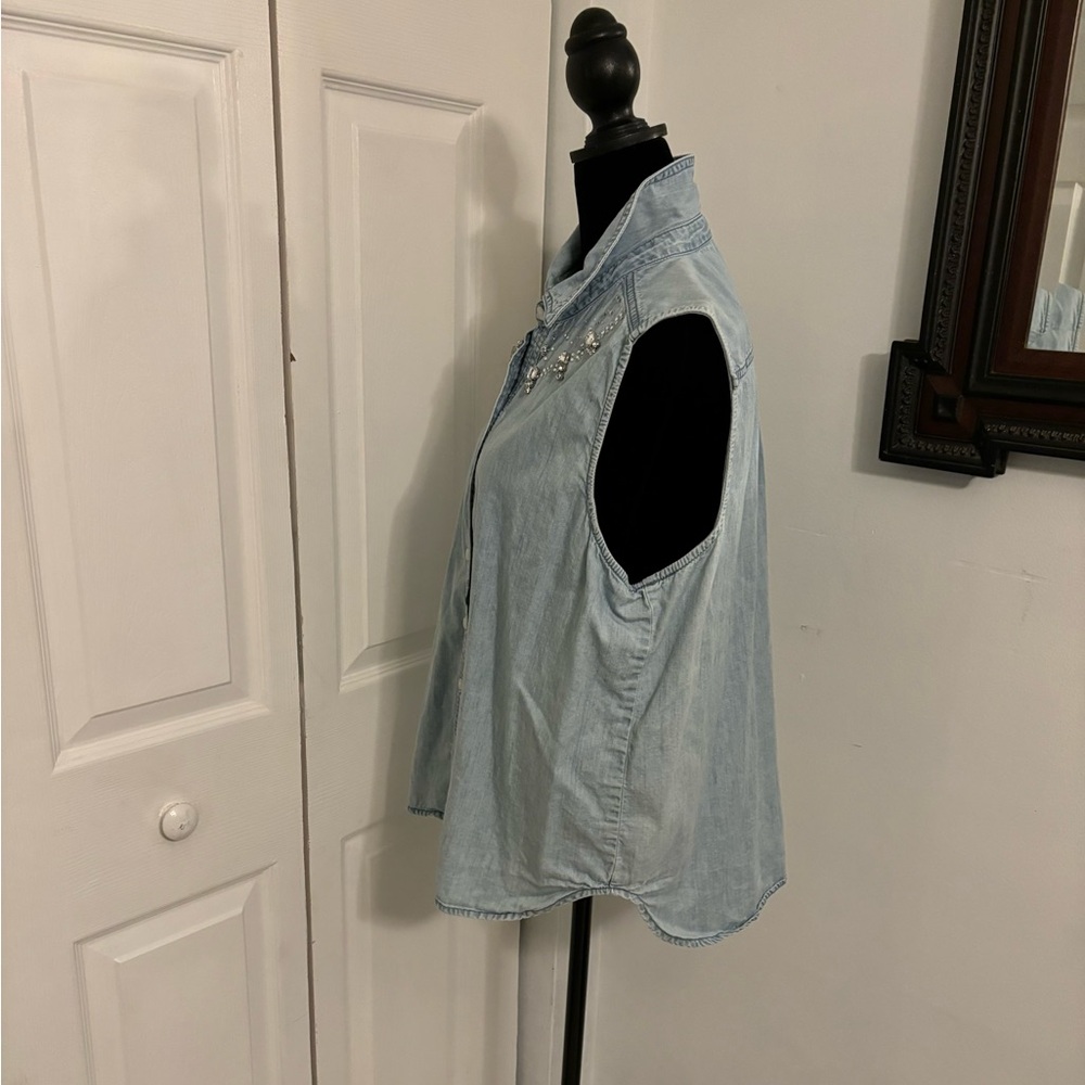 Chico's Button Front Chambray Crystal-Studded Sle… - image 4